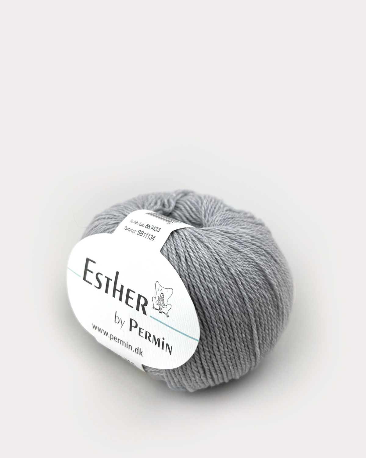 Esther Lys grå