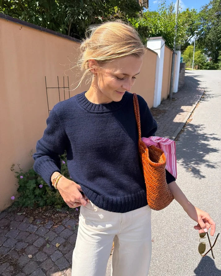 Opskrift: Vega Sweater – dansk strikkeopskrift