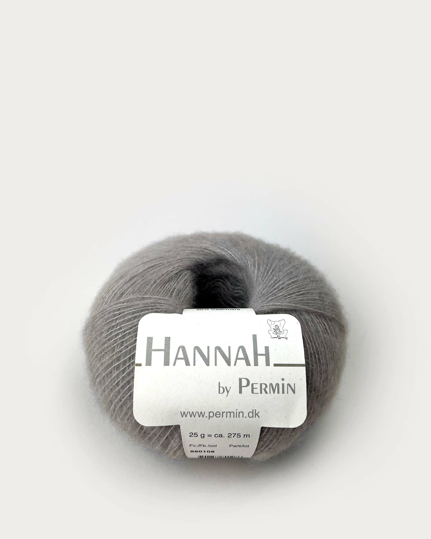 Hannah Lysegrå       