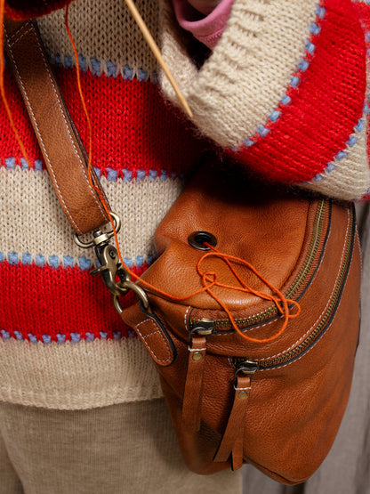 Re:Designed Project 139 – Crossover i læder, Walnut