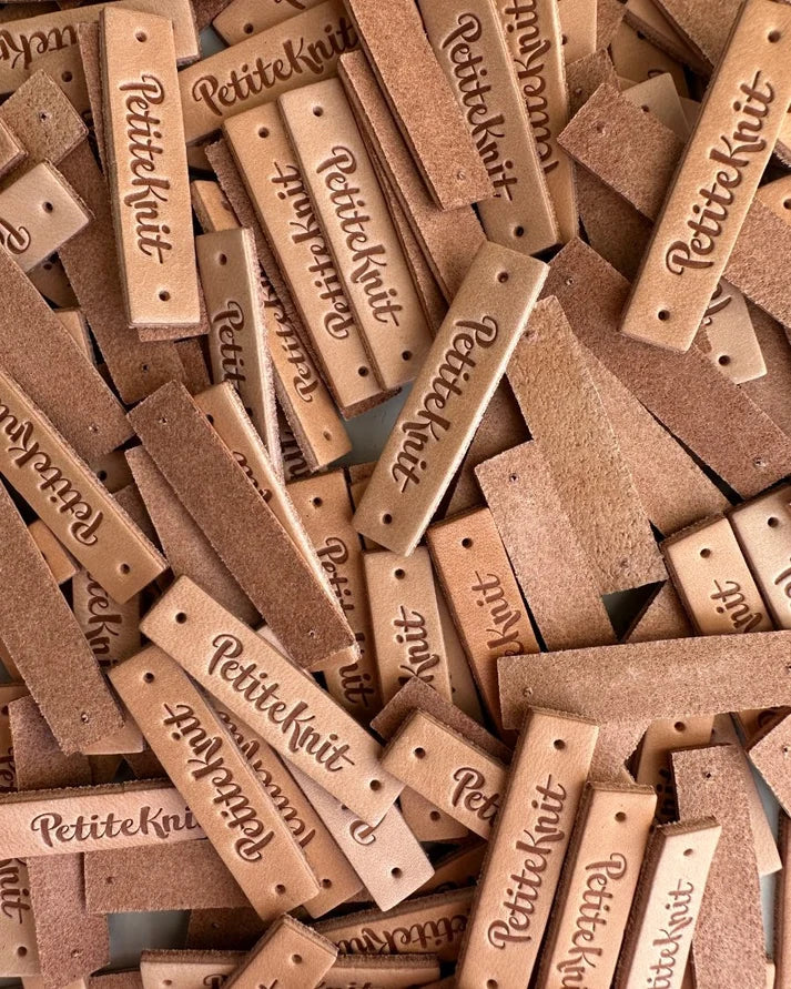 PetiteKnit Læderlabel – Natur