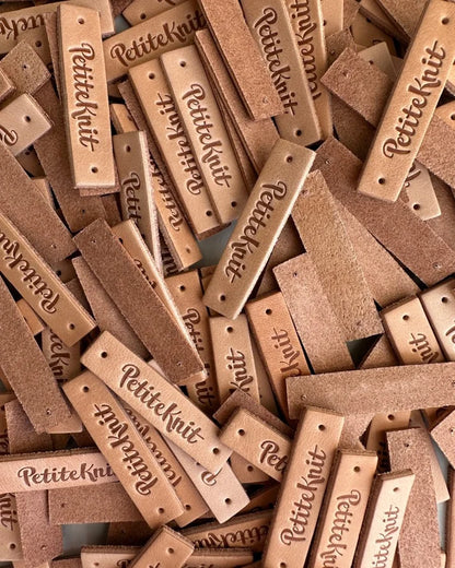 PetiteKnit Læderlabel – Natur