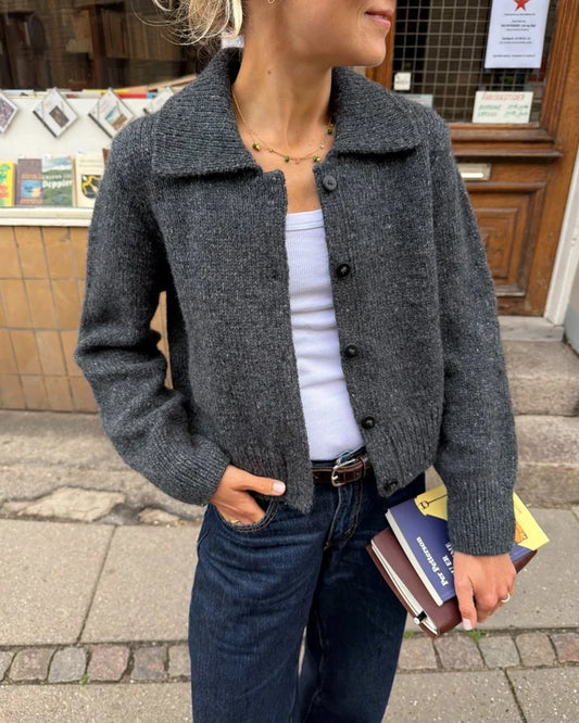 Opskrift: Petra Jacket – dansk strikkeopskrift