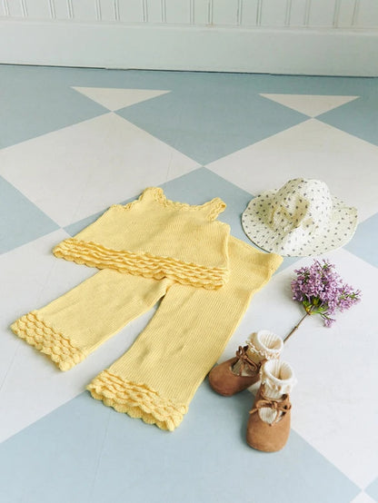Opskrift: Rosette Top Baby