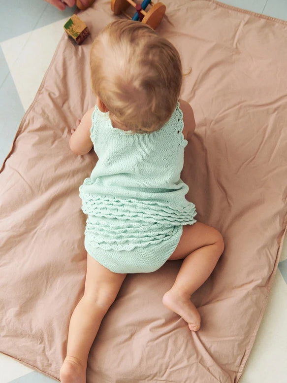 Opskrift: Rosette Top Baby